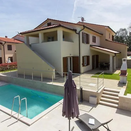 Charming Aurora With Private Pool 200m From The For Up To 10 Persons - Wiibuk * Banjole