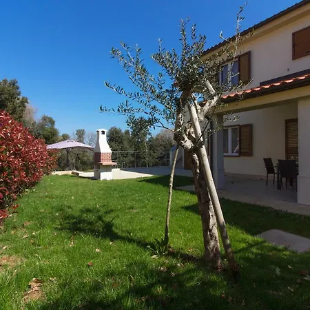 Charming Aurora With Private Pool 200m From The For Up To 10 Persons - Wiibuk Villa