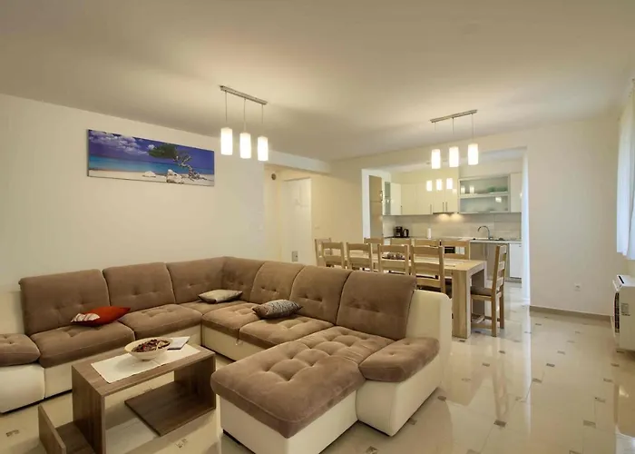 Charming Aurora With Private Pool 200m From The For Up To 10 Persons - Wiibuk Villa Banjole